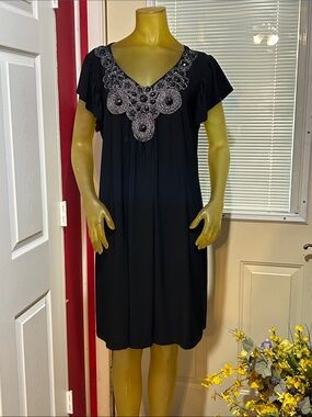 EUC Black Embellished V-Neck Midi Dress - Classic Elegant Style